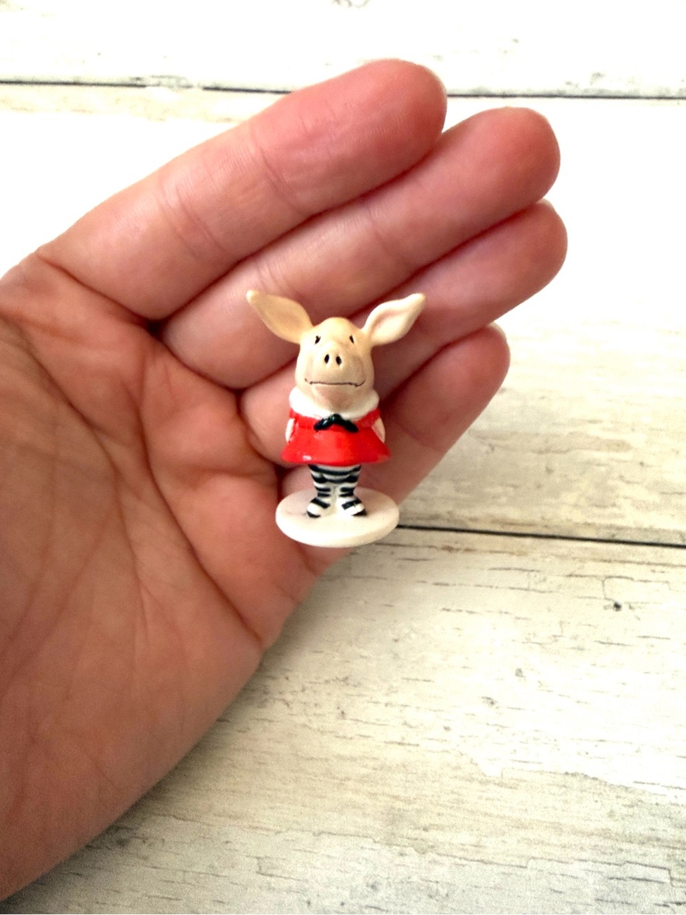 Olivia Children’s Book Pig Mini Figures Collectible Story Book Character Toys